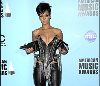 Rihanna brukte Blonds under AMA-utdelingen i 2008.