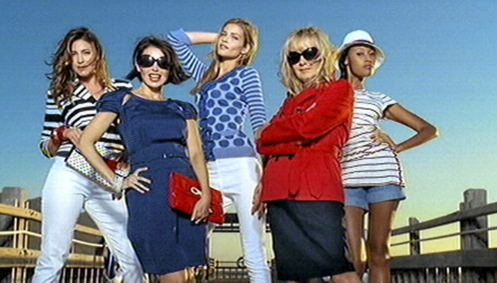 BLANDET DROPS: Ana Beatriz Barros, VV Brown, Dannii Minogue, Lisa Snowdon og Twiggy  i Marks and Spencers TV-reklame.