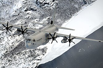 KRAFTIG: Nye motorer med seksbladete propeller gir flyet god klatreevne og toppfart på 670 km/t.