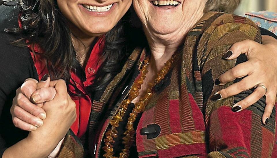 Shabana Rehman Gaarder gav i 2009 ut boken 'Min vei ut av volden. Blåveis'. Boken er en personlig beretning om volden i ungdomsårene og om hvordan hun reiste seg. Boken har Shabana dedikert til Tora.