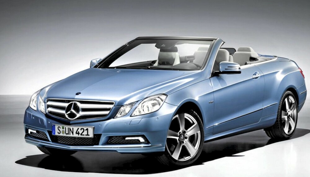 GOD RUSTGARANTI? Mercedes-benz er ledende på rustgaranti (på papiret i alle fall) og veihjelpsgaranti. Begge er på 30 år, forutsatt at du følger alle serviceintervaller. GOD RUSTGARANTI? Mercedes-benz er ledende på rustgaranti (på papiret i alle fall) og veihjelpsgaranti. Begge er på 30 år, forutsatt at du følger alle serviceintervaller.