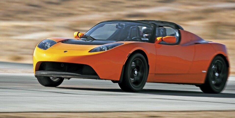 STERKSTRØM: Elmotoren er på hele 292 hk. Du kan kjøre inntil 35 mil, men da skal du puse forsiktig med gasspedalen.