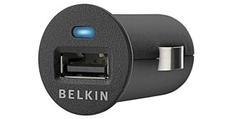 MINILADER: Denne miniladeren fra Belkin gir deg USB-lading til de fleste nyere utgaver av iPod og iPhone.