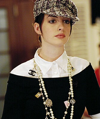 Anne Hathaway blir forvandlet fra stygg andunge til chic svane i The Devil Wears Prada.