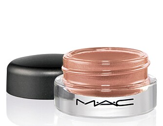 MAC: Paint Pot i nyansen Coral Crepe (kr 160) MAC: Paint Pot i nyansen Coral Crepe (kr 160)
