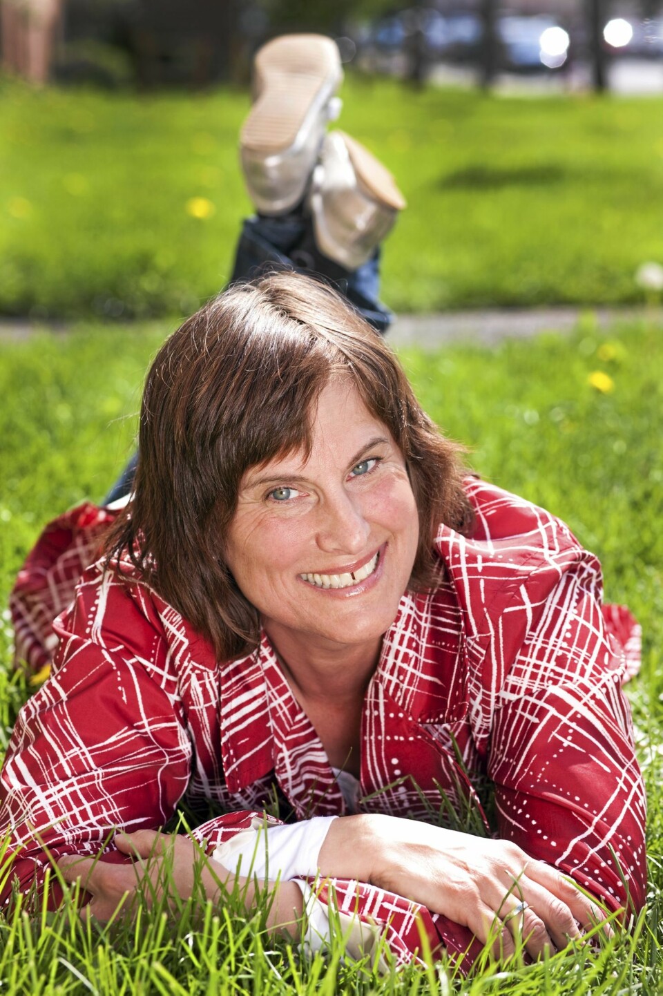NOE LØSNET: - Jeg kjente at det skjedde noe etter den andre behandlingen. Det var som om noe løsnet, sier Nina Karin fornøyd.