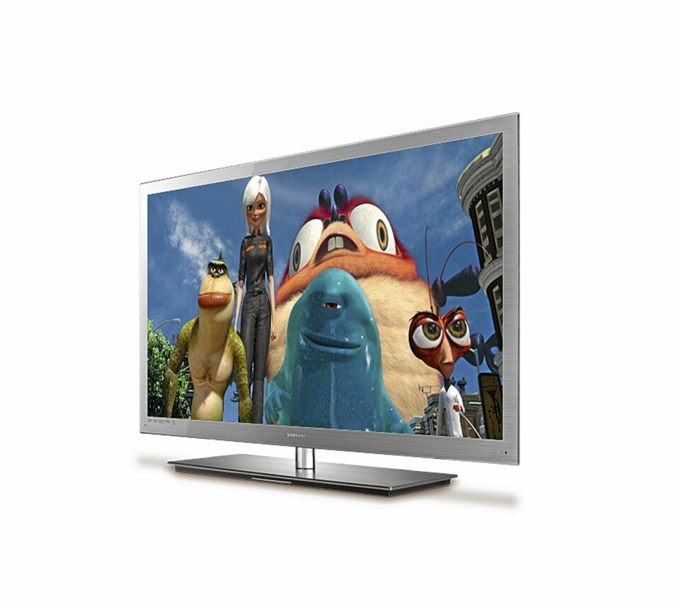 PEN: Samsung UE55C9000 er en pen skjerm både med og uten 3D-bilde. Selv baksiden på denne skjermen er flott.