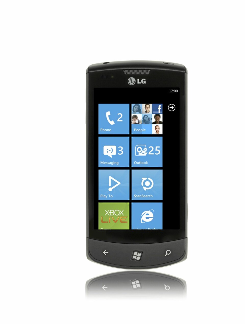 LG Optimus 7.