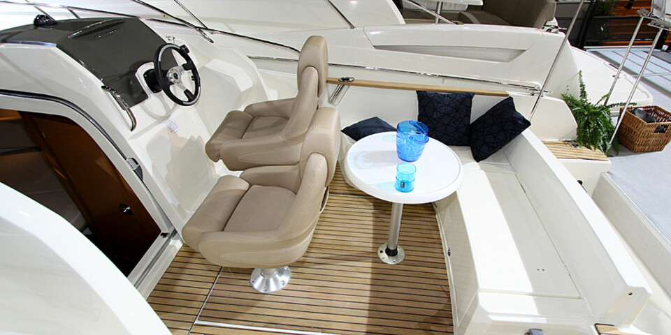 ENKEL OG GREI: Sittestillingen er grei, men opplevd kvalitet og finish kunne vært bedre.