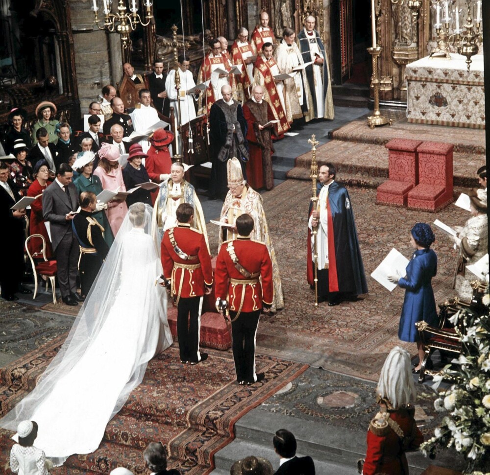 TANTE ANNE:  I 1973 giftet prinsesse Anne seg med kaptein Mark Phillips i Westminster Abbey.