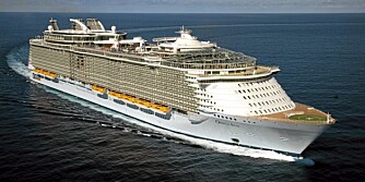 Royal Caribbean International's Oasis of the Seas, verdens største cruise skip.
Aerial views off Miami.