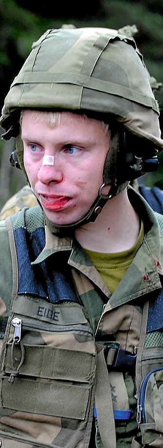 BLODIG ALVOR: Forsvaret mener at soldatene må lære å drepe med bare nevenr for å fungere i strid.