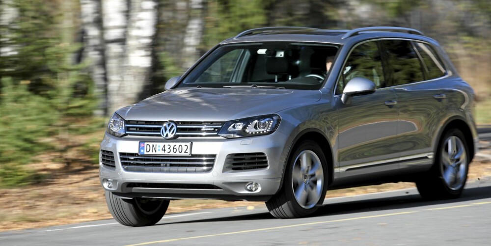 OGSÅ HYBRID: Volkswagen Touareg kan også fåes i en hybridversjon.