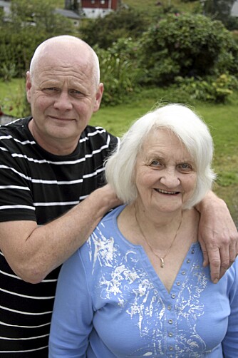 Bergit Loen Hatlenes har evner utenom det vanlige, og det er mange som kan fortelle at hennes healing har hjulpet dem med smerter og andre plager. Sønnen Ove Jan har arvet morens evner.