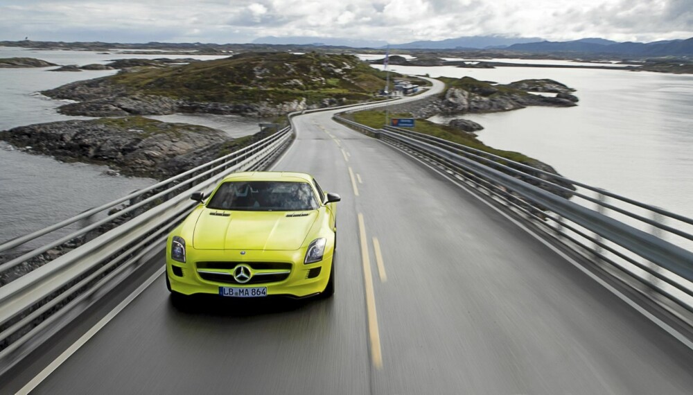 ELEKTRISK SUPERBIL: Mercedes valgte å legge prøvekjøringen av den elektriske konseptbilen SLS E-Cell til Vestlandet.