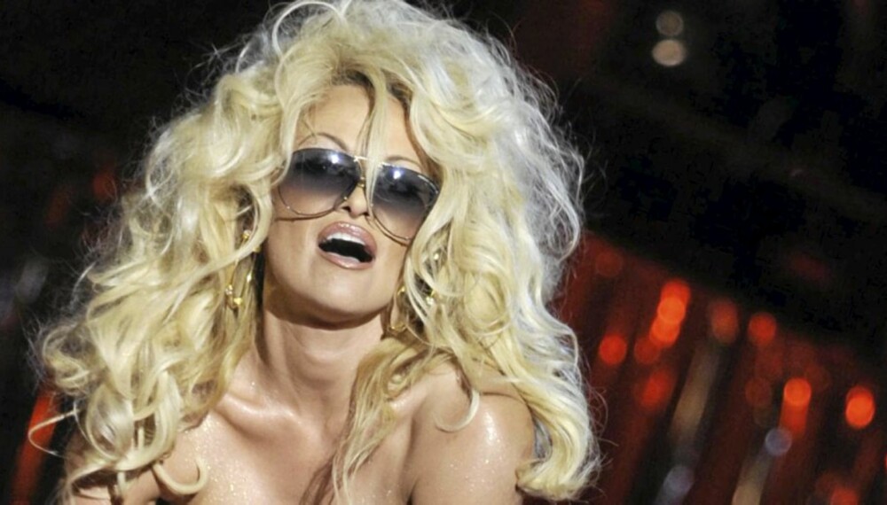 PAMELA: Jadda, Pamela Anderson imponerer igjen. Eller?