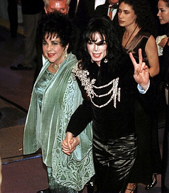 Dronningen av film og Kongen av pop var bestevenner. Det er kjent at Michael Jackson forsøkte å ligne på sin eldre venninne. Nå kan det se ut til at de havner på samme gravlund.