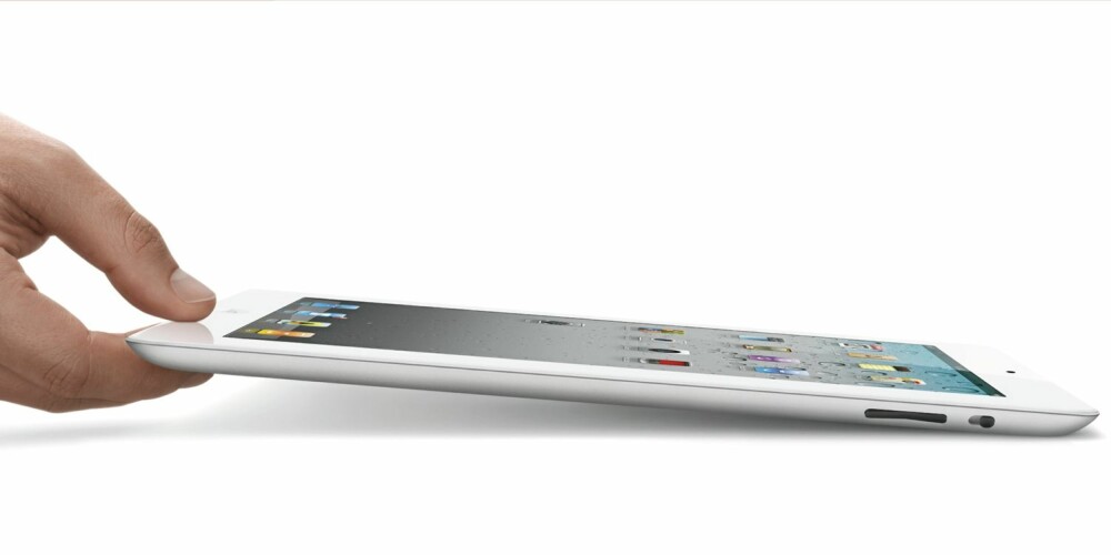 TYNNERE: iPad 2 er litt tynnere og litt lettere i forhold til forgjengeren.