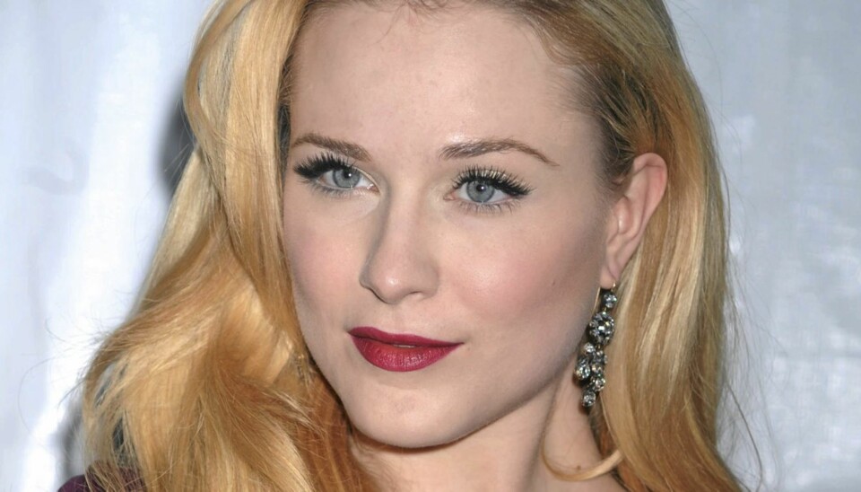 Evan Rachel Wood måtte ty til en aldri så liten duskeprotese da hun skulle spille inn en nakenscene i sin seneste film.
