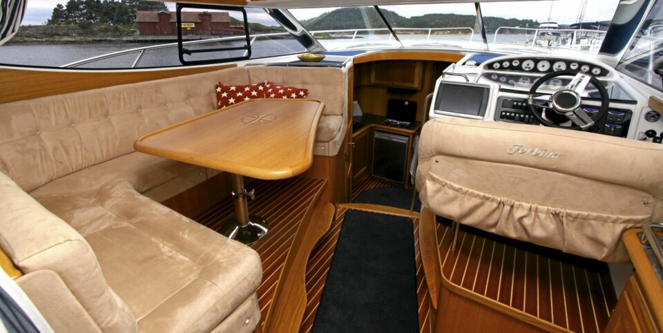 LYST: En komfortabel salong for fire. Utsynet er dessuten bra.