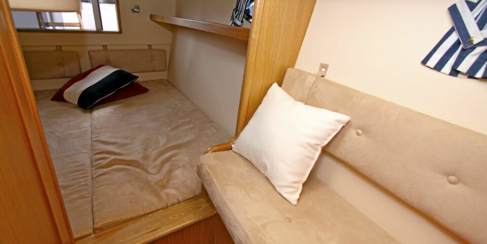 FOR BARNA: Gjestelugaren er lys, men køyene passer best til barna.