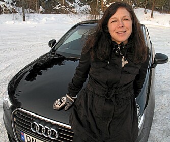 TESTSJÅFØR: 15 personer uten biltestbakgrunn har kjørt Audi A1. Hege Pedersen fra Oslo likte bilen. FOTO: Øyvind Jakobsen