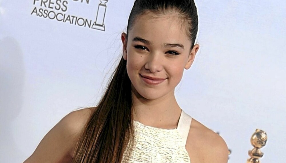KAMPANJEMODELL: 14 år gamle Hailee Steinfeld er Miu Miu sitt nye ansikt utad.