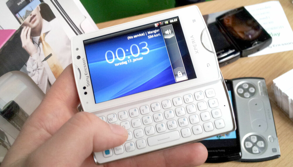 MINI MED TASTER: Sony Ericsson Xperia Mini Pro har fremskyvbart tastatur og Android.