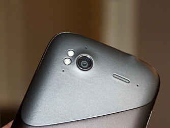 FULL HD: Kameraet tar bilder i åtte megapiksler, og kan ta opp video i full HD-oppløsning.