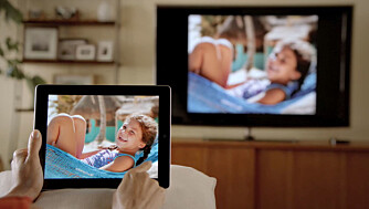 TRÅDLØS VIDEO: Med iOS 5 på iPad 2 kan du vise skjermbildet på en TV helt uten å bruke kabler.