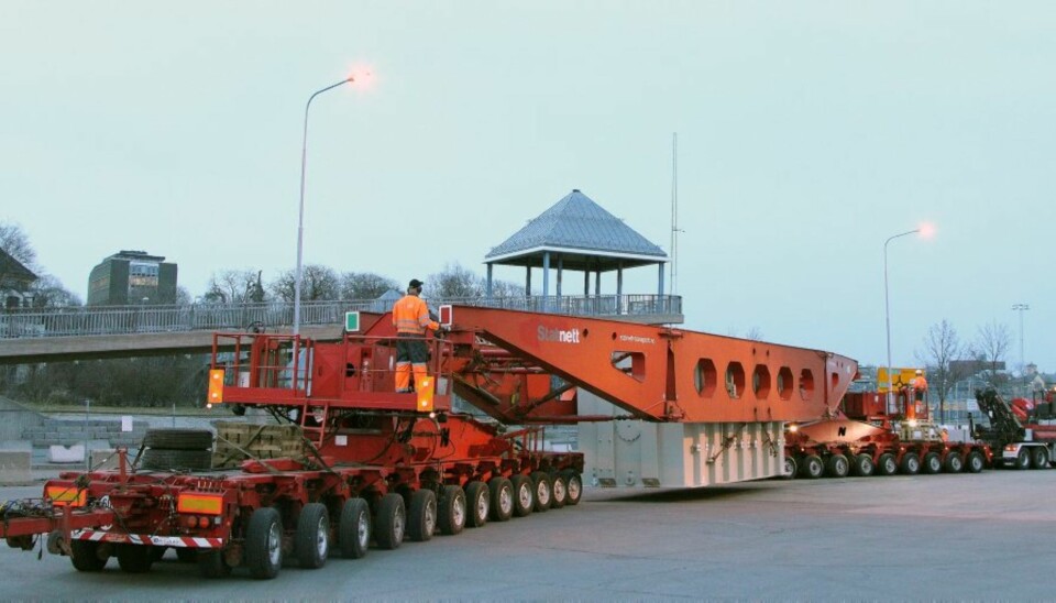 Gigantisk transport med 120 hjul - på norske veier!