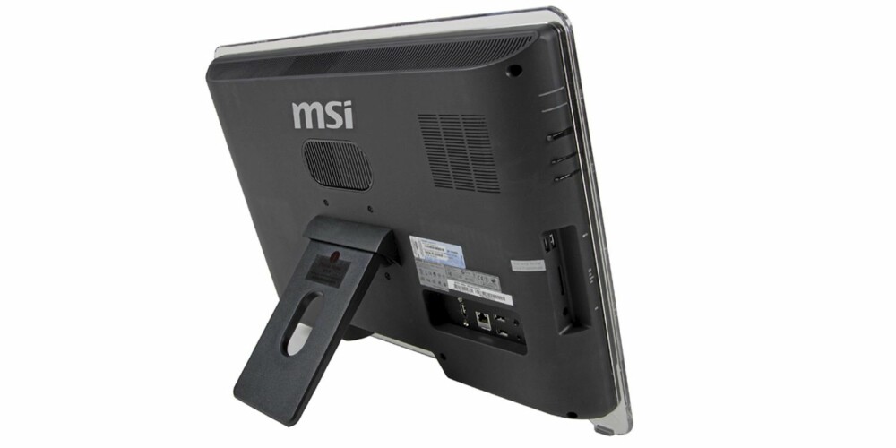 TUNG OG KOMPAKT: MSI Wind Top er tung og kompakt og står stødig på bordet.