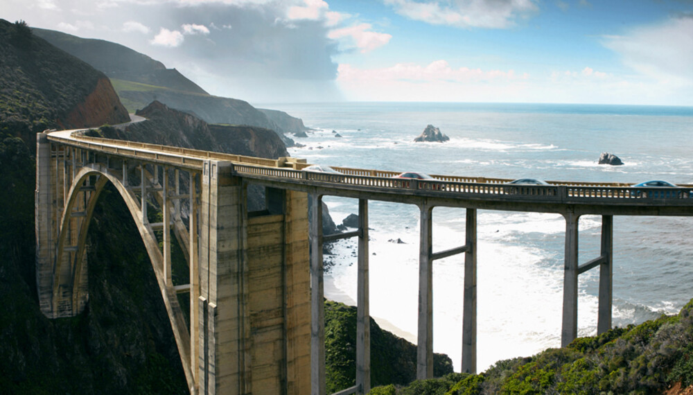 SPEKTAKULÆRT: Highway one langs California-kysten byr på spektakulær utsikt til Stillehavet.