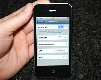 SKRU AV MOBILDATA: På iPhone kan du enkelt deaktivere mobildata i menyen.