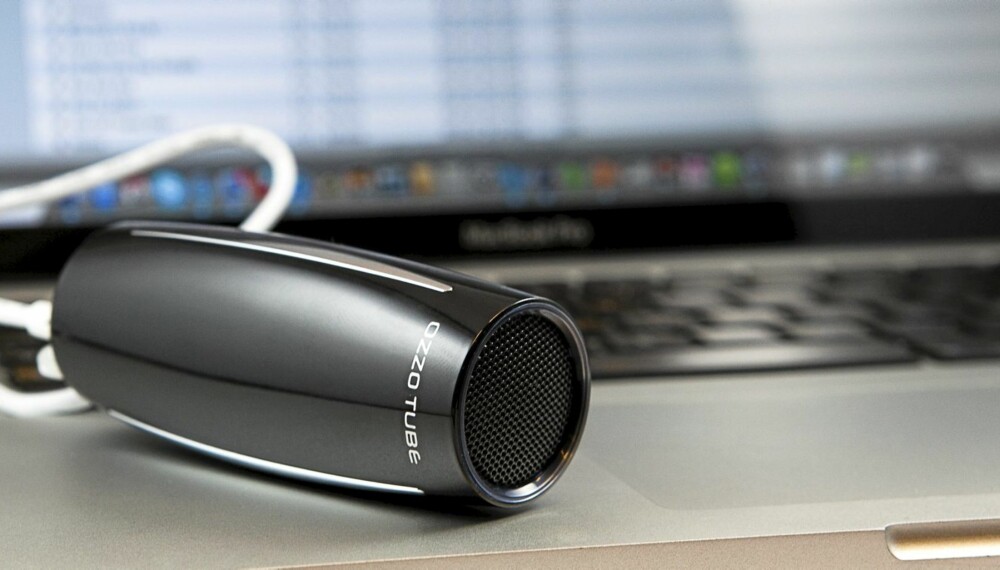 PC: DU kan lade høyttaleren via USB-porten til høyttaleren og du kan laste over musikk til den 2 GB store innebygde MP3-spilleren.