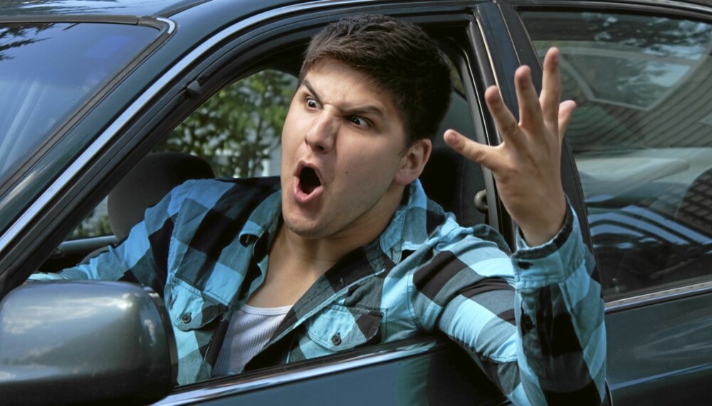 HISSIG: Folks lynne gjenspeiler seg gjerne ute i trafikken, men det er også slik at selv ellers rolige mennesker kan få horn i panna bak rattet. Illustrasjonsfoto: Colourbox.no