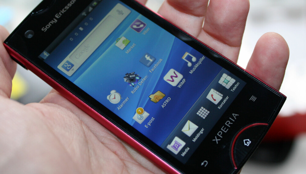 SLANK: Xperia Ray er Sony Ericssons tynneste telefon i år.