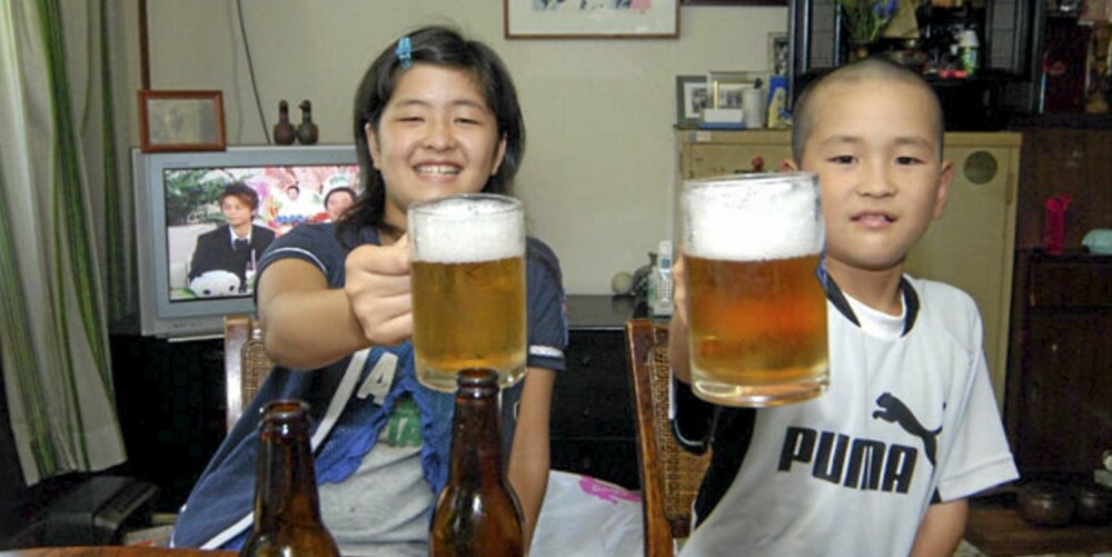 Пивные дети. Детское пиво. Японское детское пиво. Ребенок с пивом. Пиво для дете.