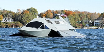 PIRAT: Amerikanske Juliet Marine Systems er på sjøen med verdens første superkaviterende skrog, med kodenavn GHOST. Hun skal settes inn i kampen mot piratene, i regi av det amerikanske sjøforsvaret.