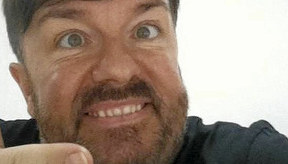 FÅR KJEFT: Ricky Gervais i mongo-positur på Twitter.