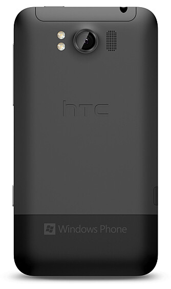 HTC Titan har et kamera på 8 megapiksler. Det gir en bildestørrelse på 3264 x 2448 piksler. Telefonen har også et frontkamera på 1,3 megapiksler.