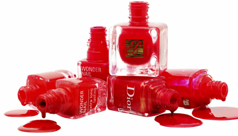 RØD NEGLELAKK: En klassiker som alltid er aktuell.