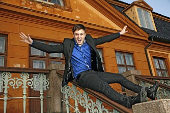TØFF KAMP: - Min kamp har vært hele tida å passe inn. Jeg har måttet finne meg selv, forklarer Kevin. TØFF KAMP: - Min kamp har vært hele tida å passe inn. Jeg har måttet finne meg selv, forklarer Kevin.