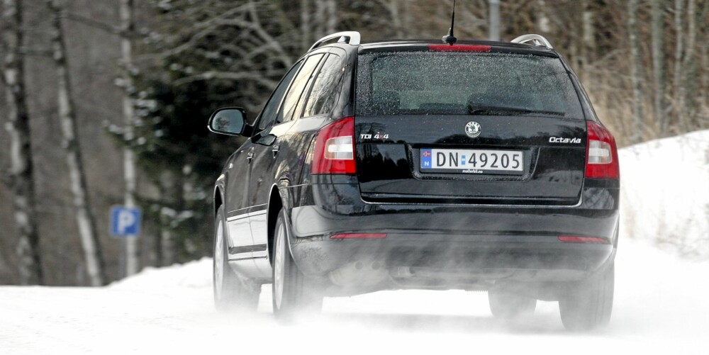 GOD VINTERBIL: Skoda Octavia 1,6 TDI 4x4 har god framkommelighet og har lavt forbruk. Noe som gjør den til en av de mest populære bilene her til lands.