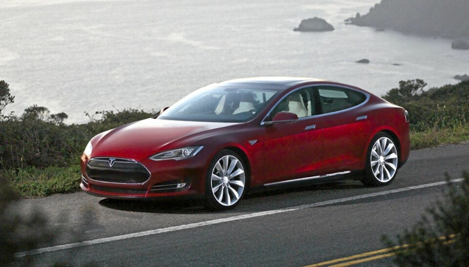 TESLA MODEL S: Miljøven og vakker, men også lynrask. Foto: Tesla