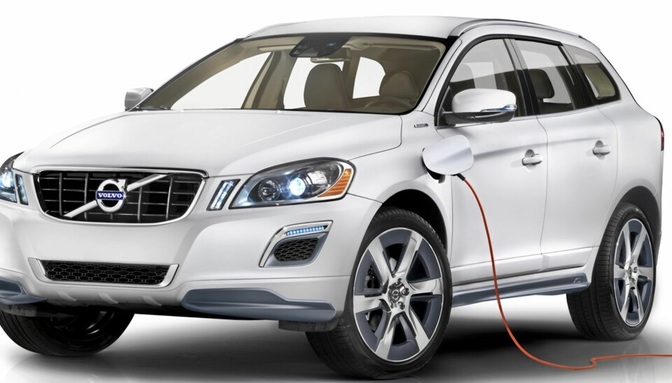 HYBRID: Volvo XC60 Plug.in Hybrid med bensinmotor i kombinasjon med elektrisk motor. Pakken yter total 350 hk. (Alle foto: Produsent)