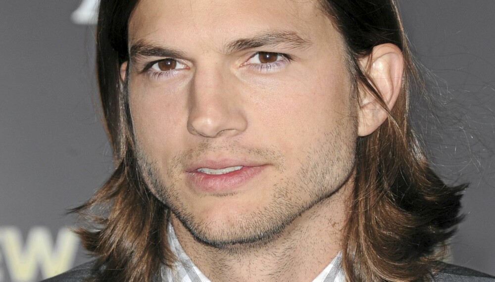 FORTSATT SINGEL: Ashton Kutcher tilbakeviser romanseryktene som har gått den siste tiden.