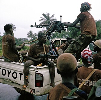 Opprørsstyrkene i Liberia brukte en pickupmontert mitraljøse i angrepene mot regjeringstroppene.