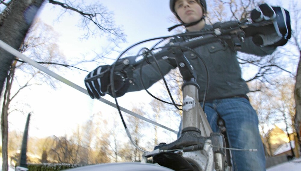 Vinteren har kommet til Oslo og syklister må regne med snø og is og sørpe på veiene.