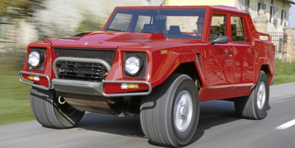 ØRKEN-SUV: Legendariske Lamborghini LM002 kan omsider få en etterfølger.